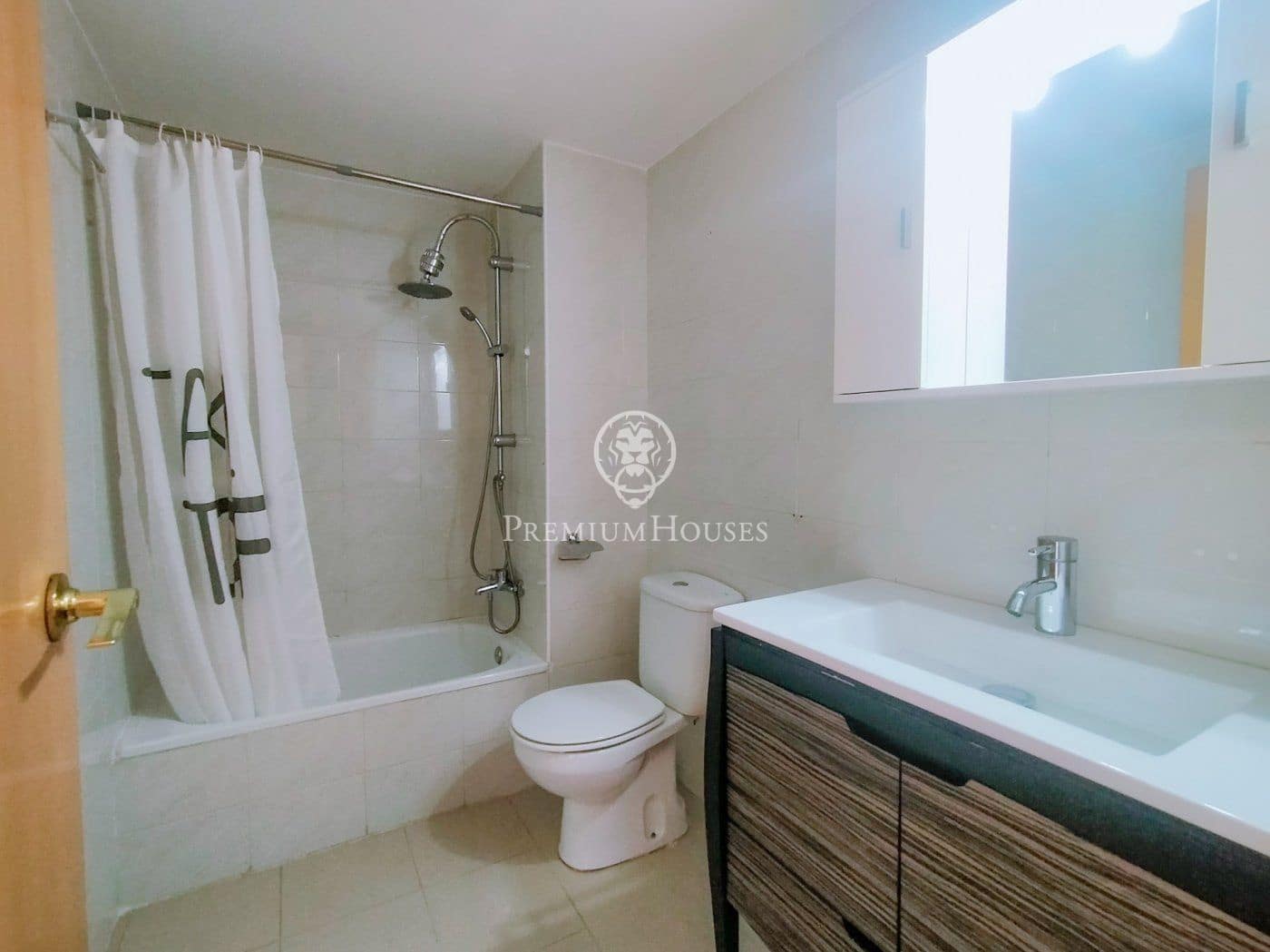 4 Zimmer Wohnung zu vermieten in Sitges mit Garage - 1.947 € (Ref: 7013172)