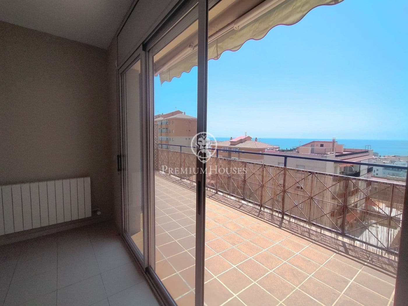 4 Zimmer Wohnung zu vermieten in Sitges mit Garage - 1.947 € (Ref: 7013172)