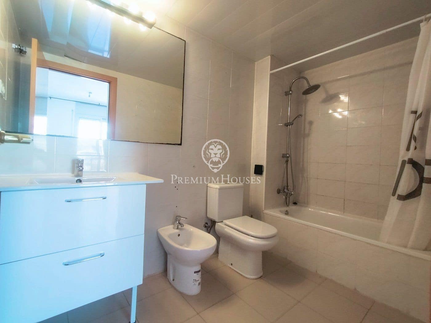 4 Zimmer Wohnung zu vermieten in Sitges mit Garage - 1.947 € (Ref: 7013172)