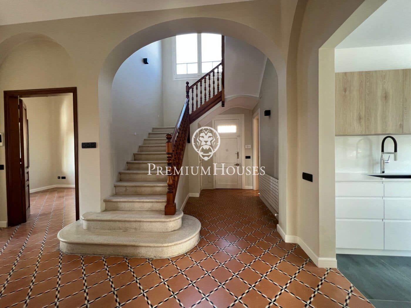 6 makuuhuone Huvila vuokrattavana paikassa Sitges mukana uima-altaan - 8 000 € (Ref: 7109533)