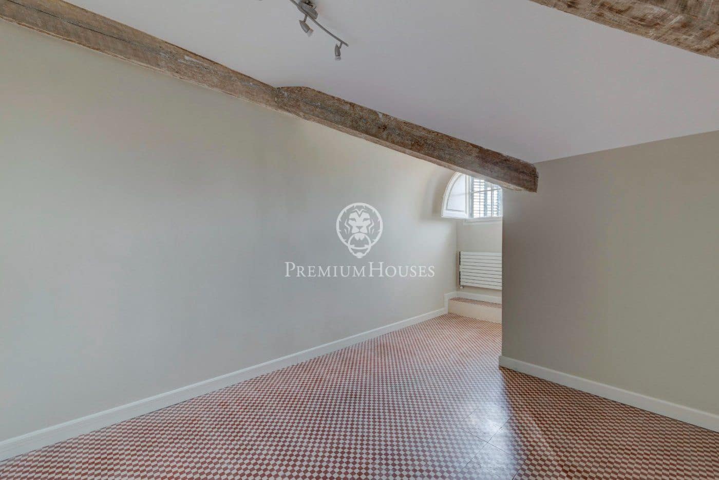 6 makuuhuone Huvila vuokrattavana paikassa Sitges mukana uima-altaan - 8 000 € (Ref: 7109533)