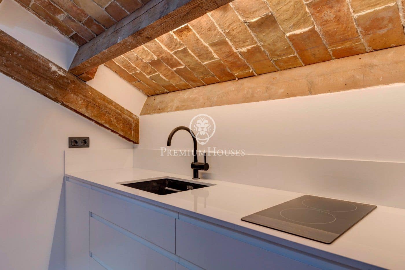 6 makuuhuone Huvila vuokrattavana paikassa Sitges mukana uima-altaan - 8 000 € (Ref: 7109533)