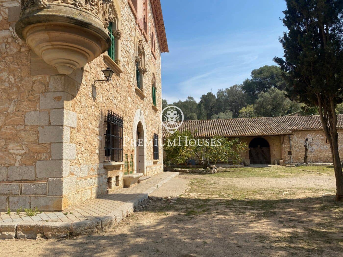 15 soveværelse Finca/Landehus til salg i Sant Pere de Ribes med garage - € 4.635.000 (Ref: 7352178)