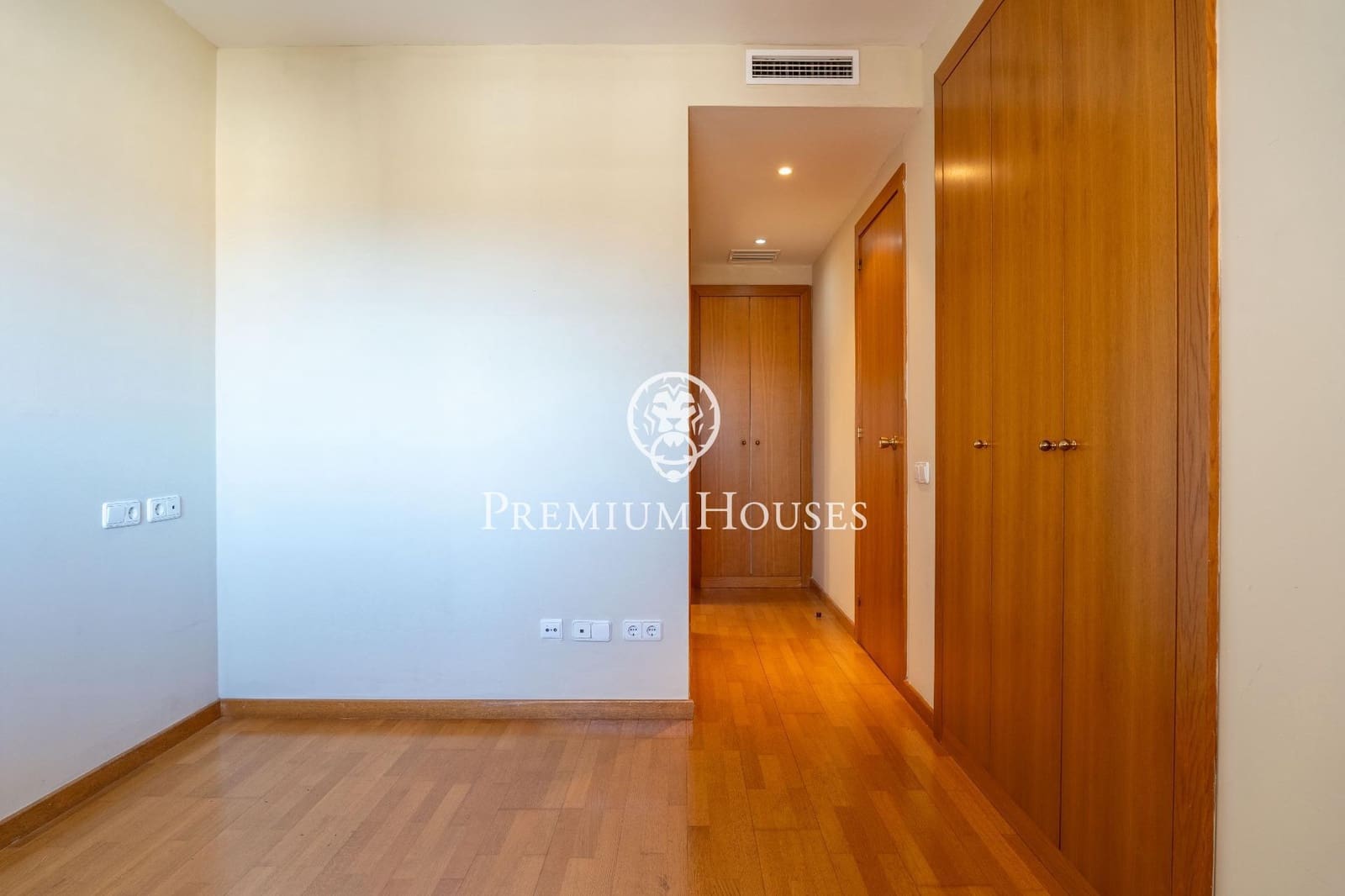 4 slaapkamer Flat te koop in Sitges met zwembad - € 645.000 (Ref: 7480191)