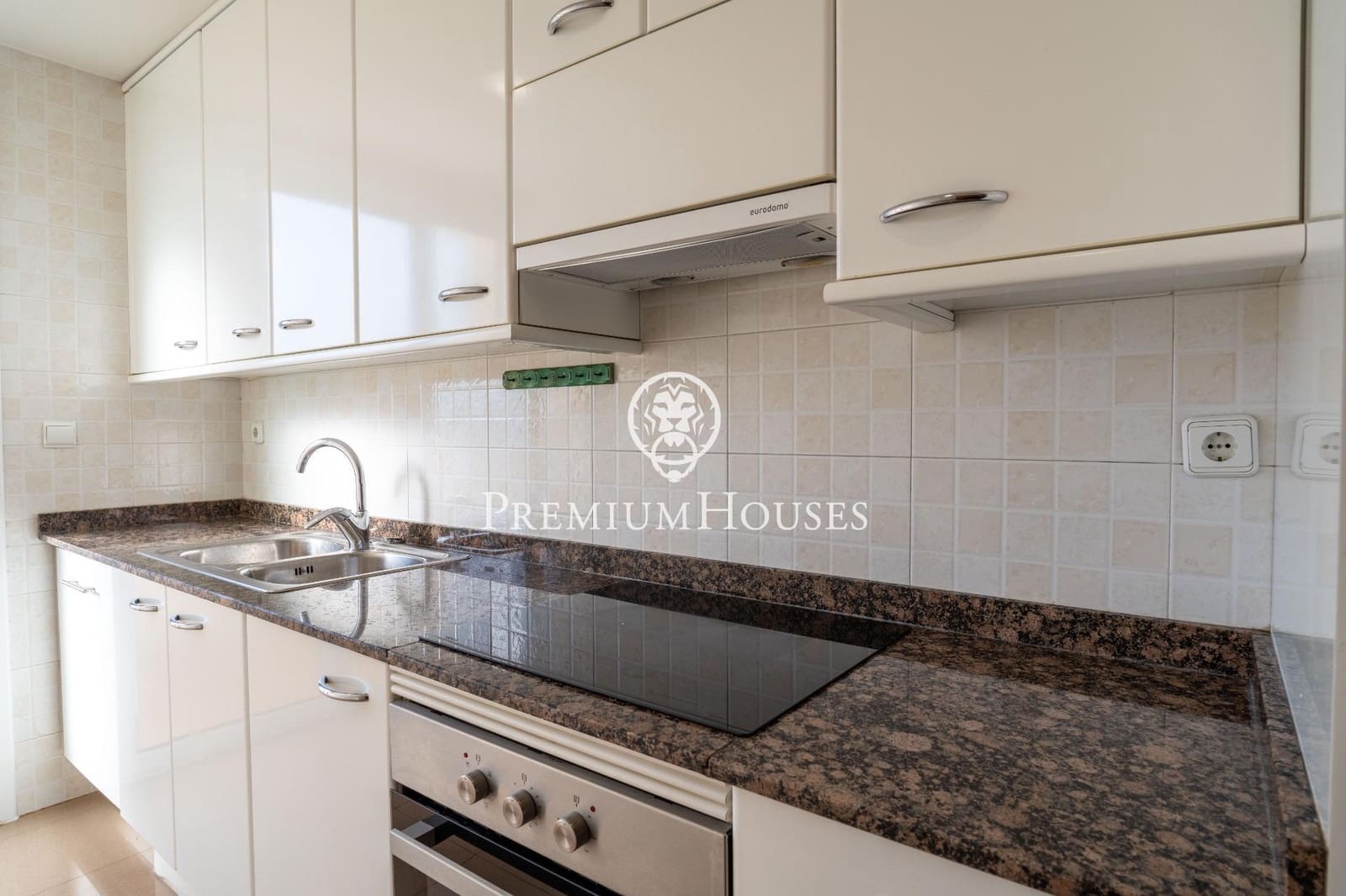 4 slaapkamer Flat te koop in Sitges met zwembad - € 645.000 (Ref: 7480191)