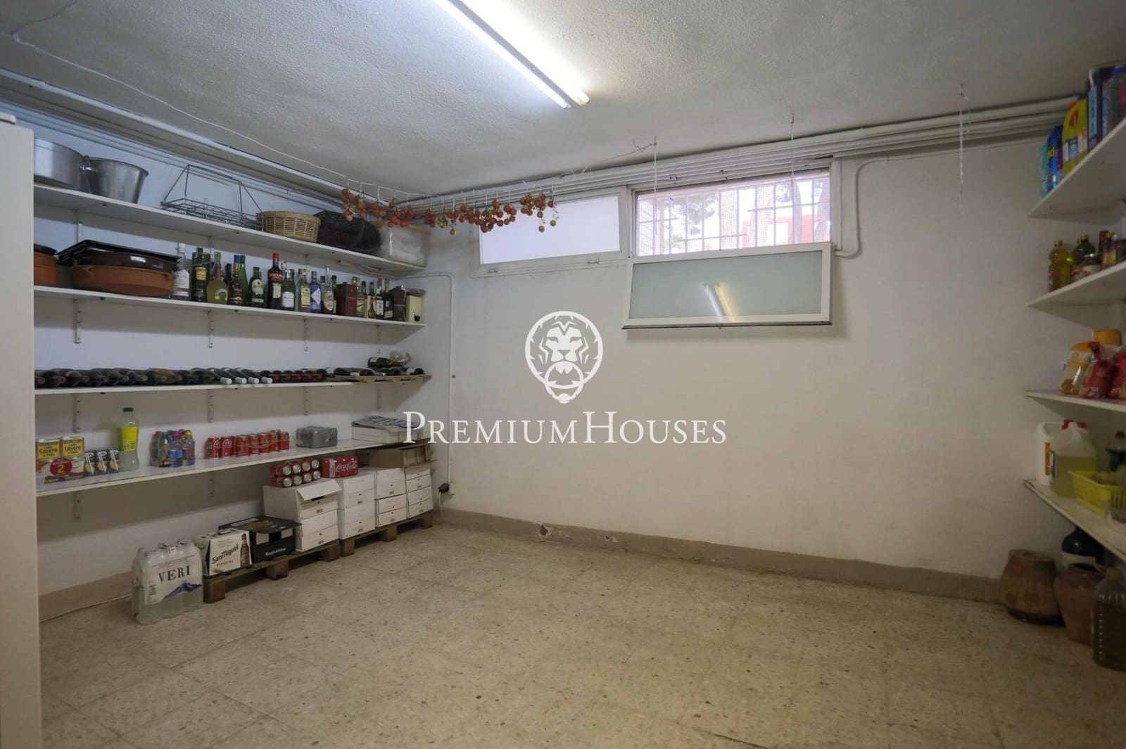 6 bedroom Villa for sale in Castelldefels with pool garage - € 7,450,000 (Ref: 7873324)