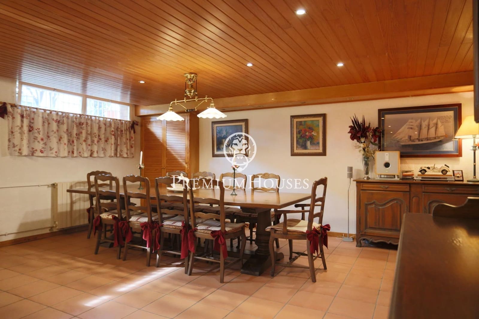 6 bedroom Villa for sale in Castelldefels with pool garage - € 7,450,000 (Ref: 7873324)