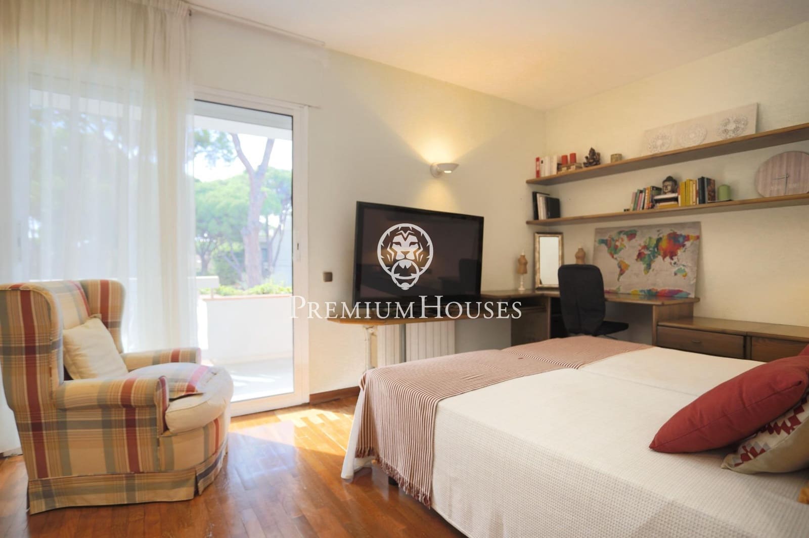 6 bedroom Villa for sale in Castelldefels with pool garage - € 7,450,000 (Ref: 7873324)