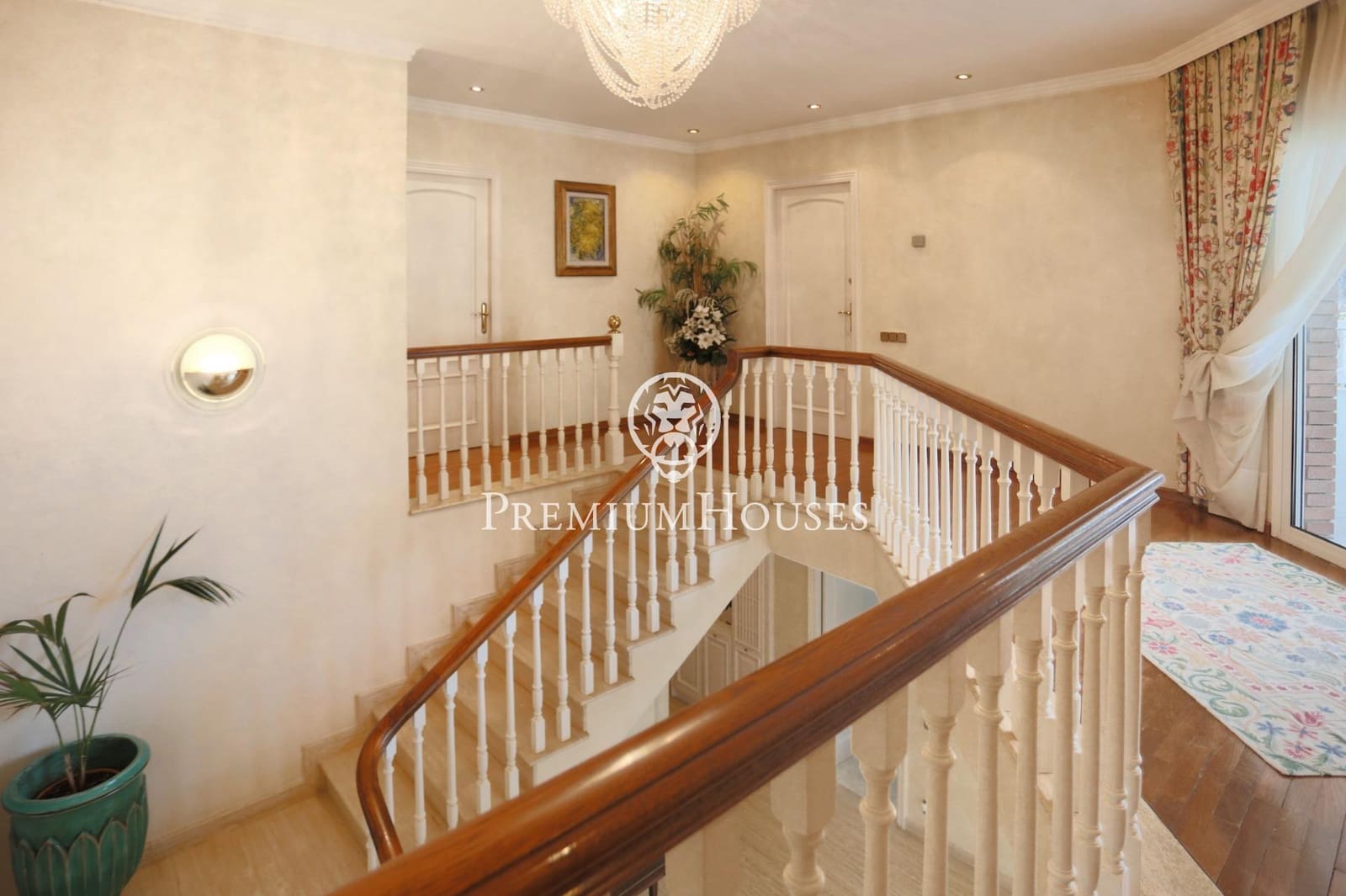 6 bedroom Villa for sale in Castelldefels with pool garage - € 7,450,000 (Ref: 7873324)