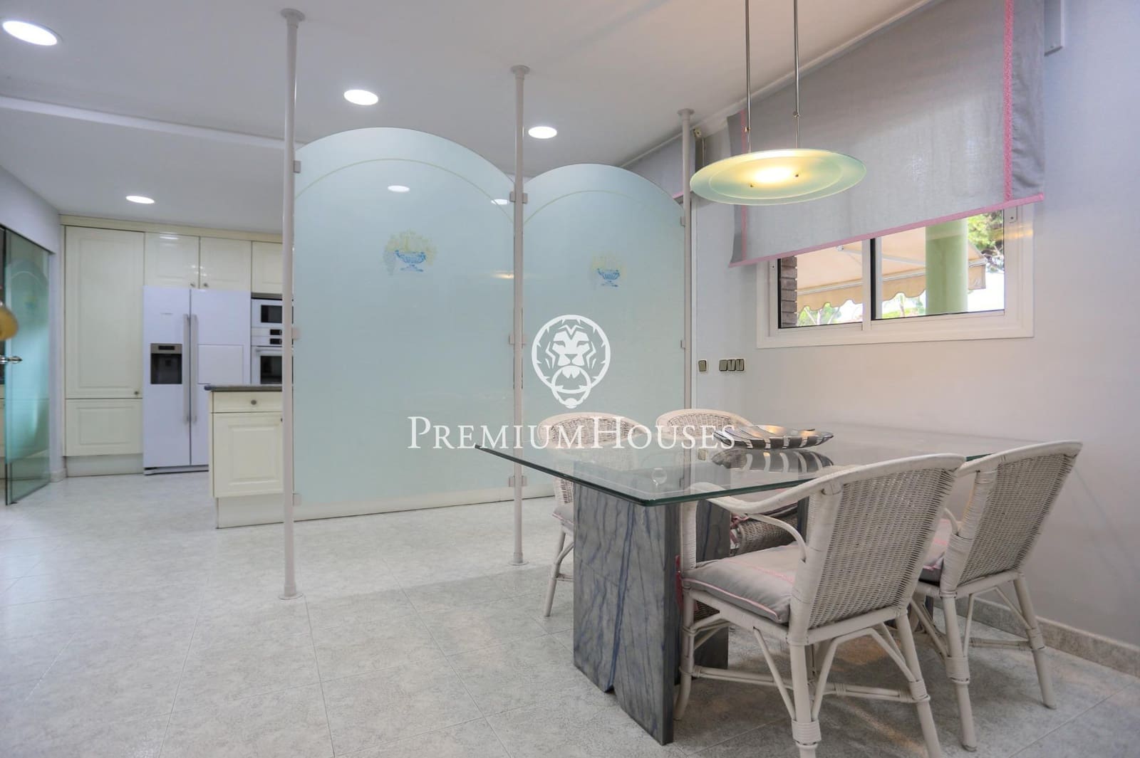 6 bedroom Villa for sale in Castelldefels with pool garage - € 7,450,000 (Ref: 7873324)