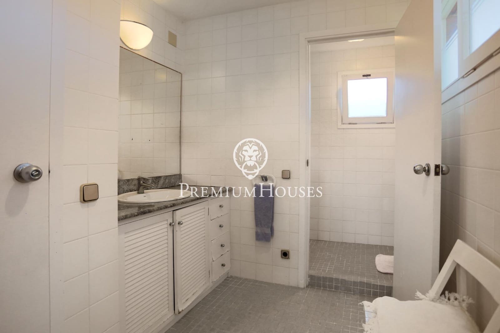 6 bedroom Villa for sale in Castelldefels with pool garage - € 7,450,000 (Ref: 7873324)