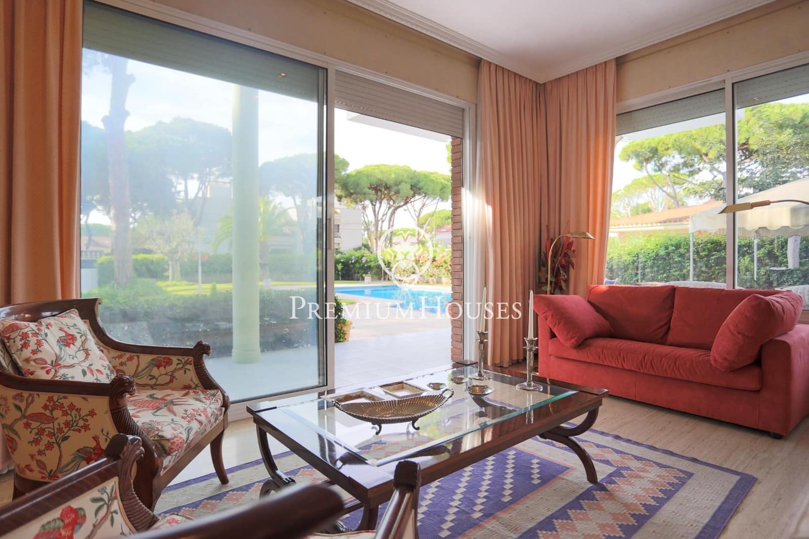 6 bedroom Villa for sale in Castelldefels with pool garage - € 7,450,000 (Ref: 7873324)