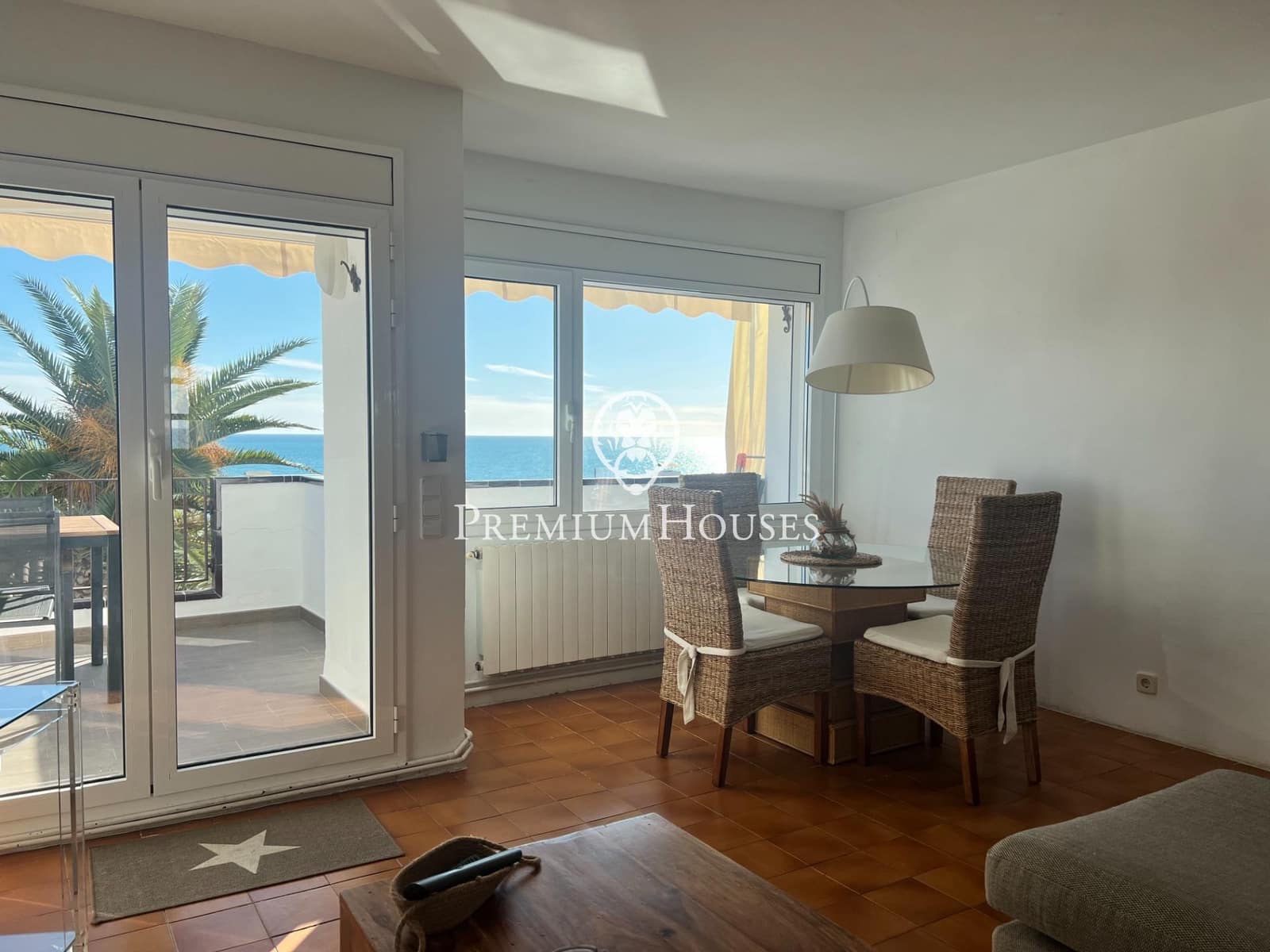 3 soveværelse Lejlighed til leje i Sitges med swimmingpool garage - € 4.000 (Ref: 7894780)