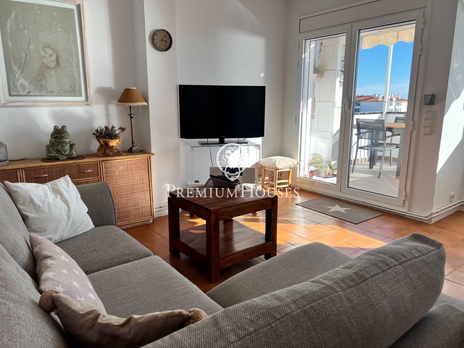 3 soveværelse Lejlighed til leje i Sitges med swimmingpool garage - € 4.000 (Ref: 7894780)
