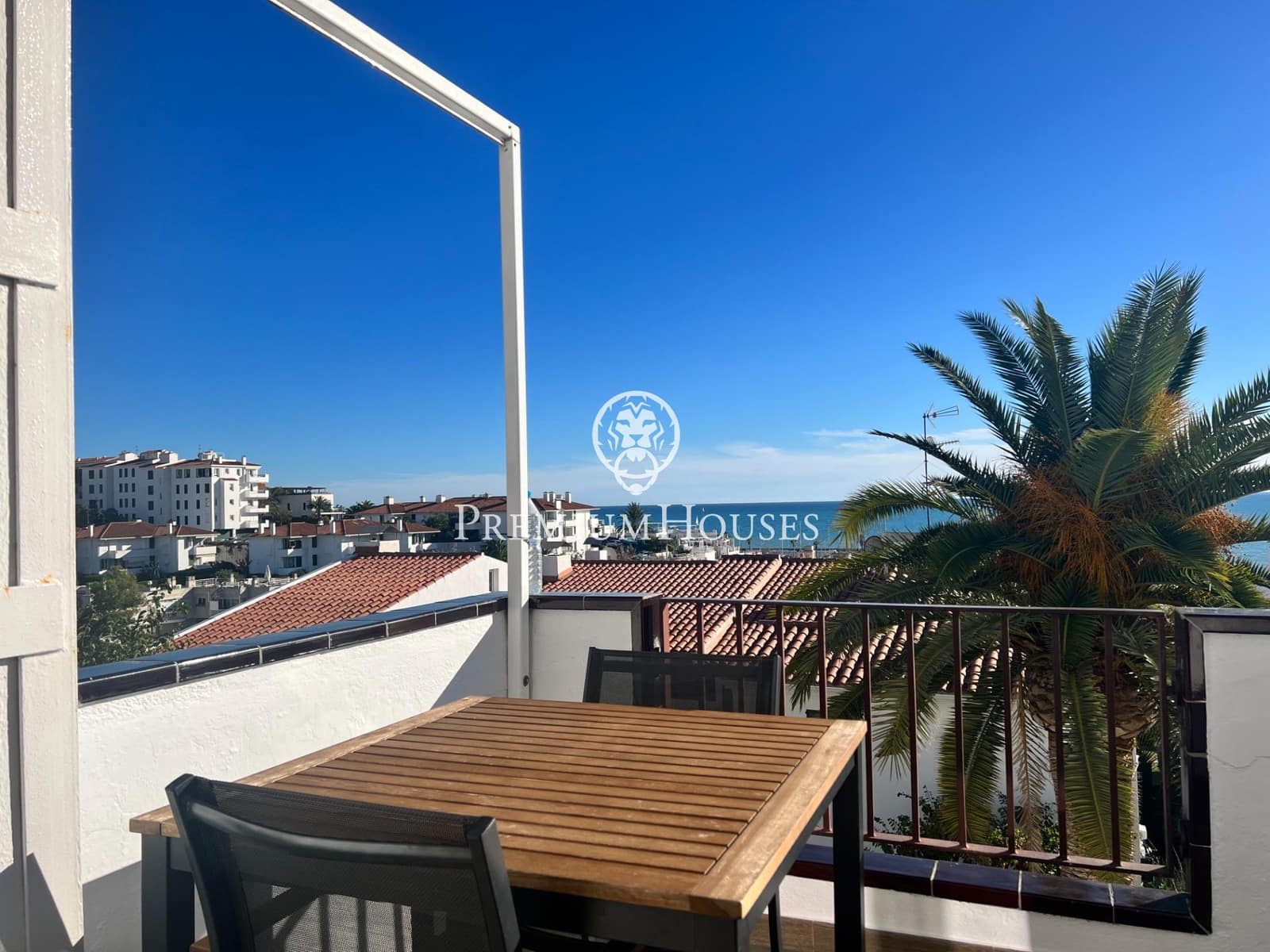 3 soveværelse Lejlighed til leje i Sitges med swimmingpool garage - € 4.000 (Ref: 7894780)