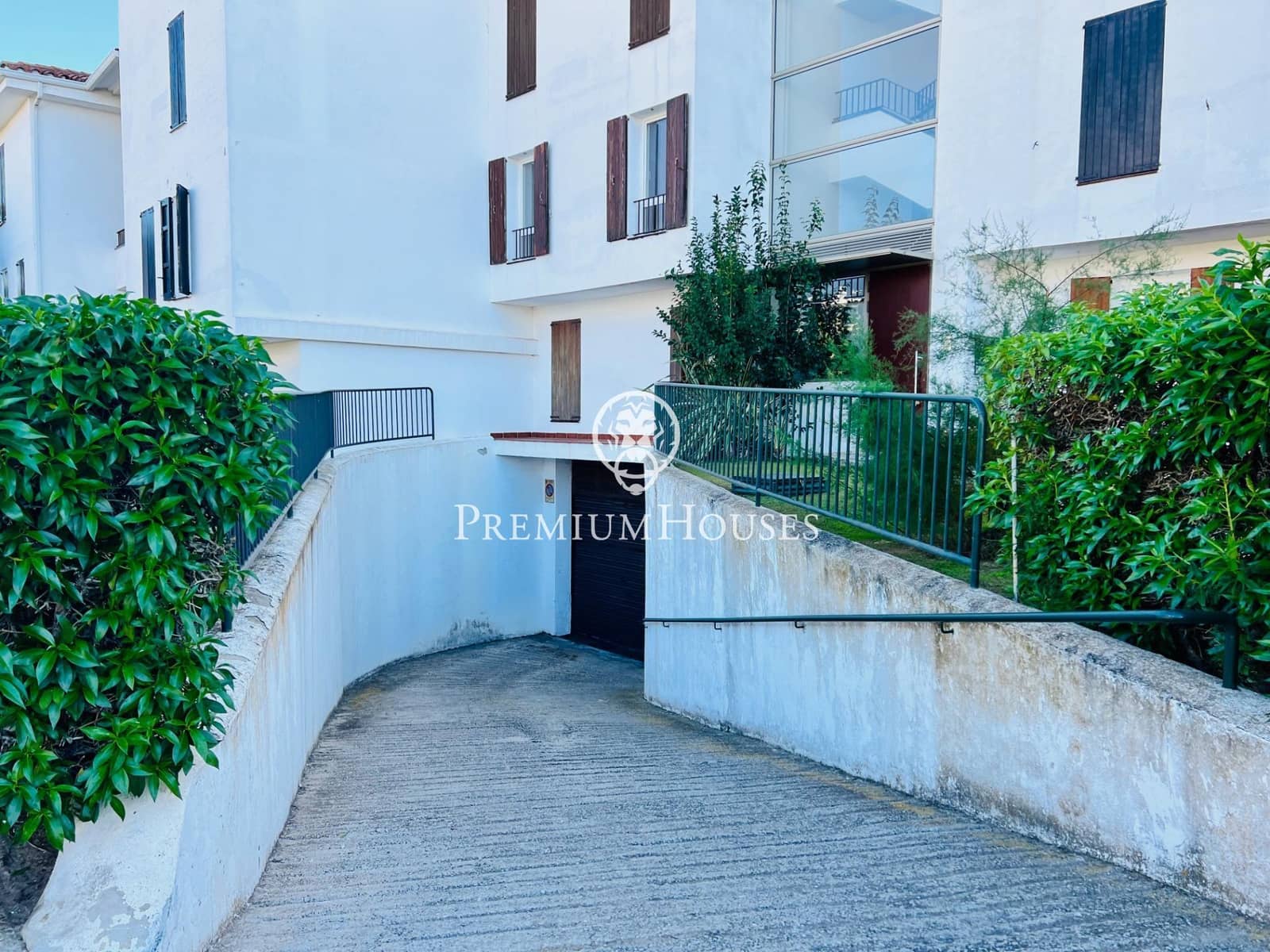 3 soveværelse Lejlighed til leje i Sitges med swimmingpool garage - € 4.000 (Ref: 7894780)