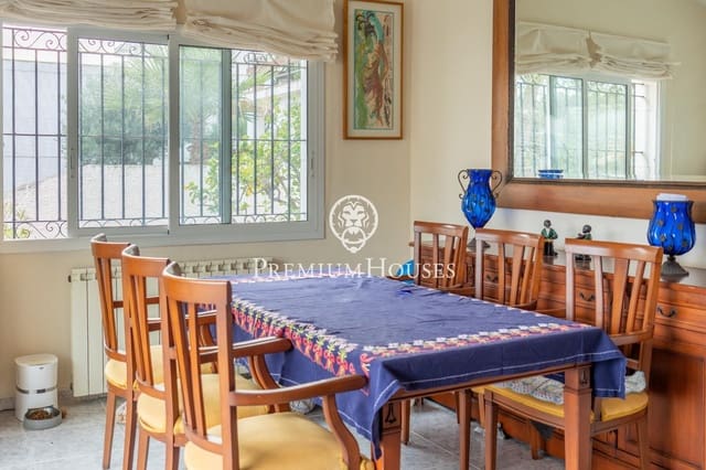 5 sypialnia Willa na sprzedaż w Sitges z basenem garażem - 699 000 € (Ref: 8079590)