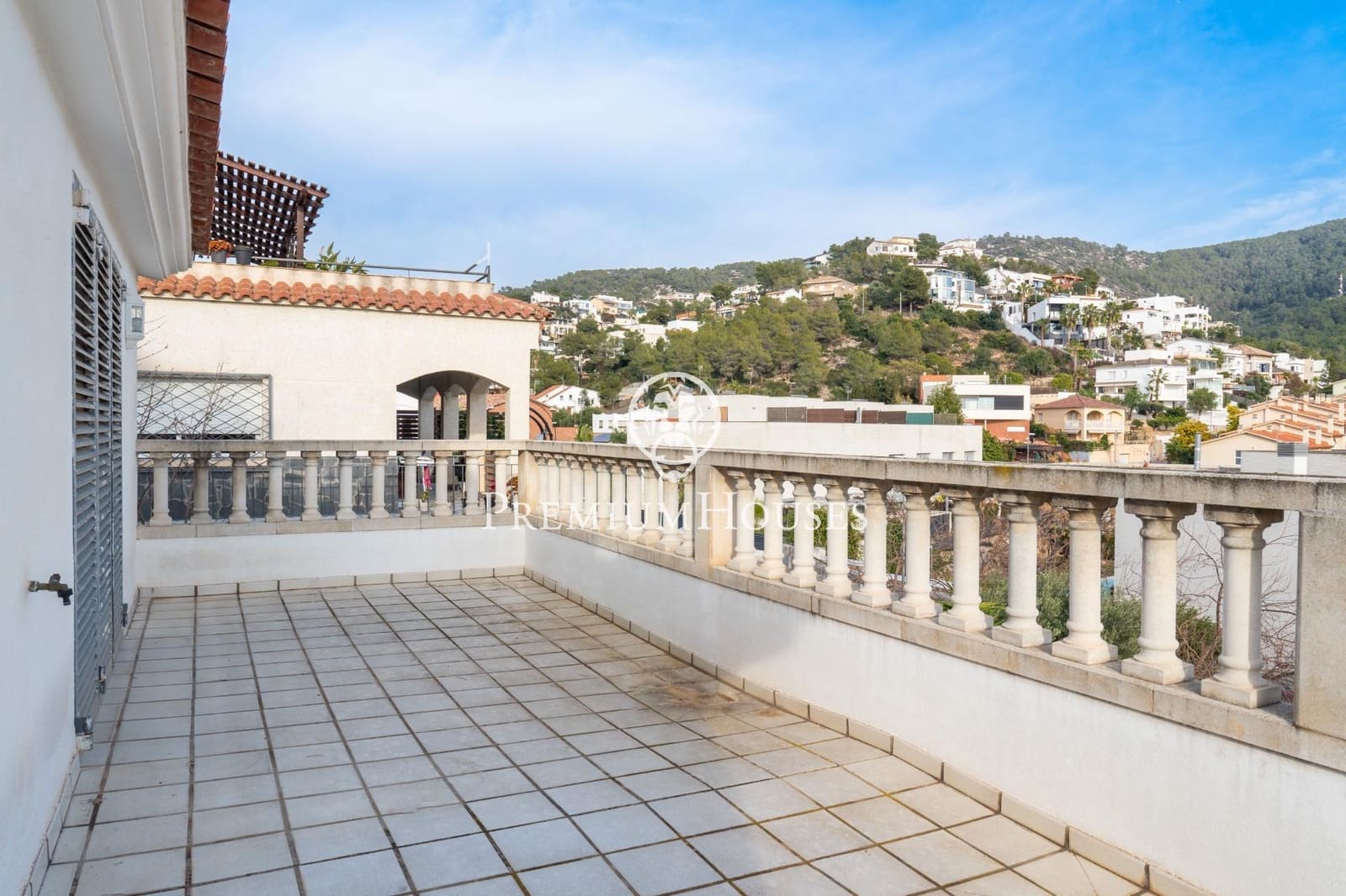 5 sypialnia Willa na sprzedaż w Sitges z basenem garażem - 699 000 € (Ref: 8079590)