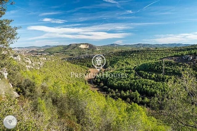 Undeveloped Land for sale in Moja, Olèrdola - € 137,000 (Ref: 8148560)