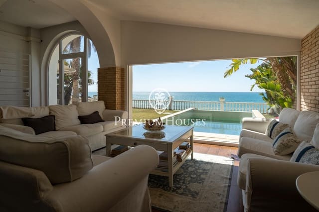 5 bedroom Villa for sale in Vilanova i la Geltrú with pool - € 3,900,000 (Ref: 8229363)