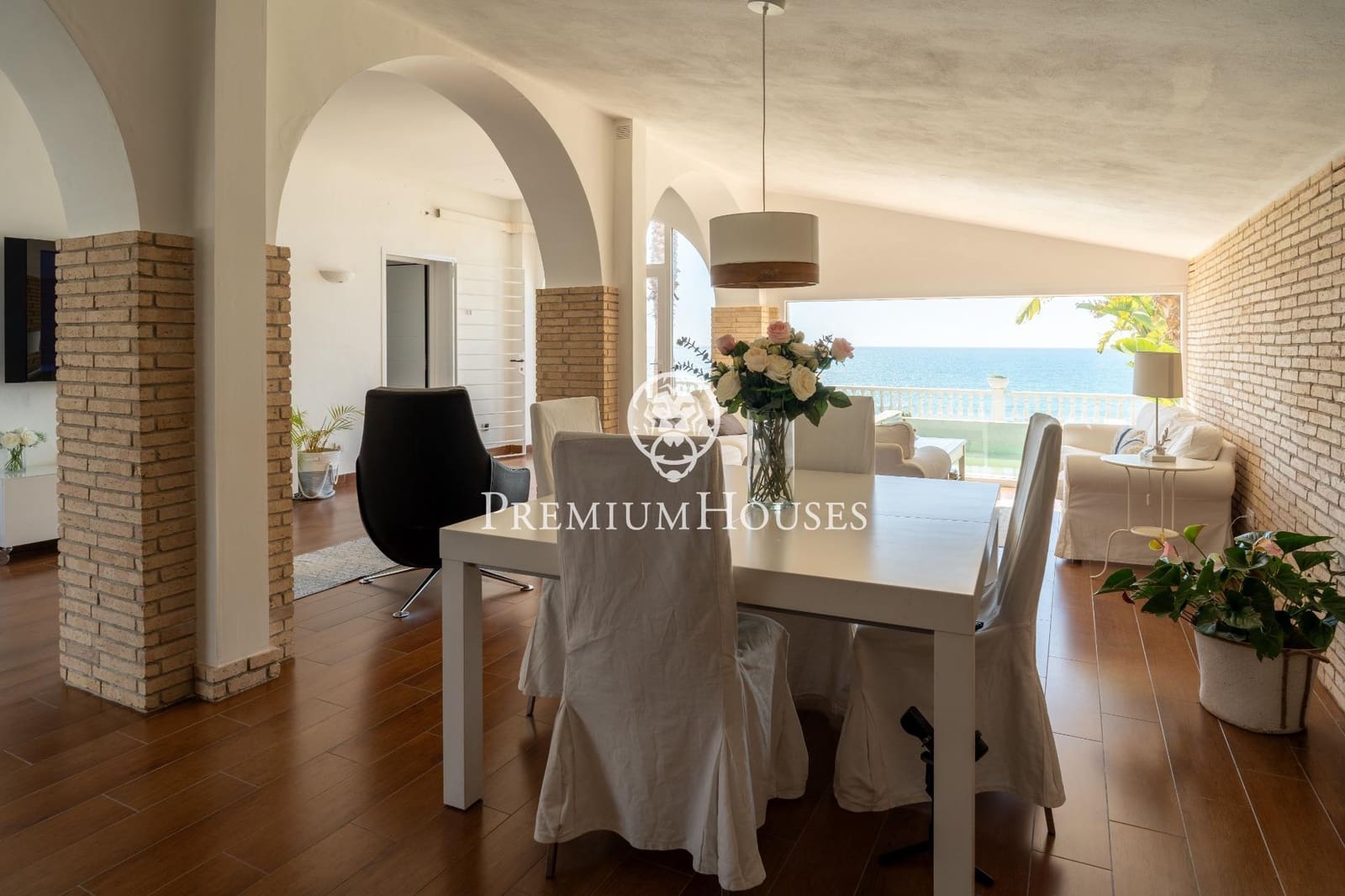 5 soveværelse Villa til salg i Vilanova i la Geltru med swimmingpool - € 3.900.000 (Ref: 8229363)