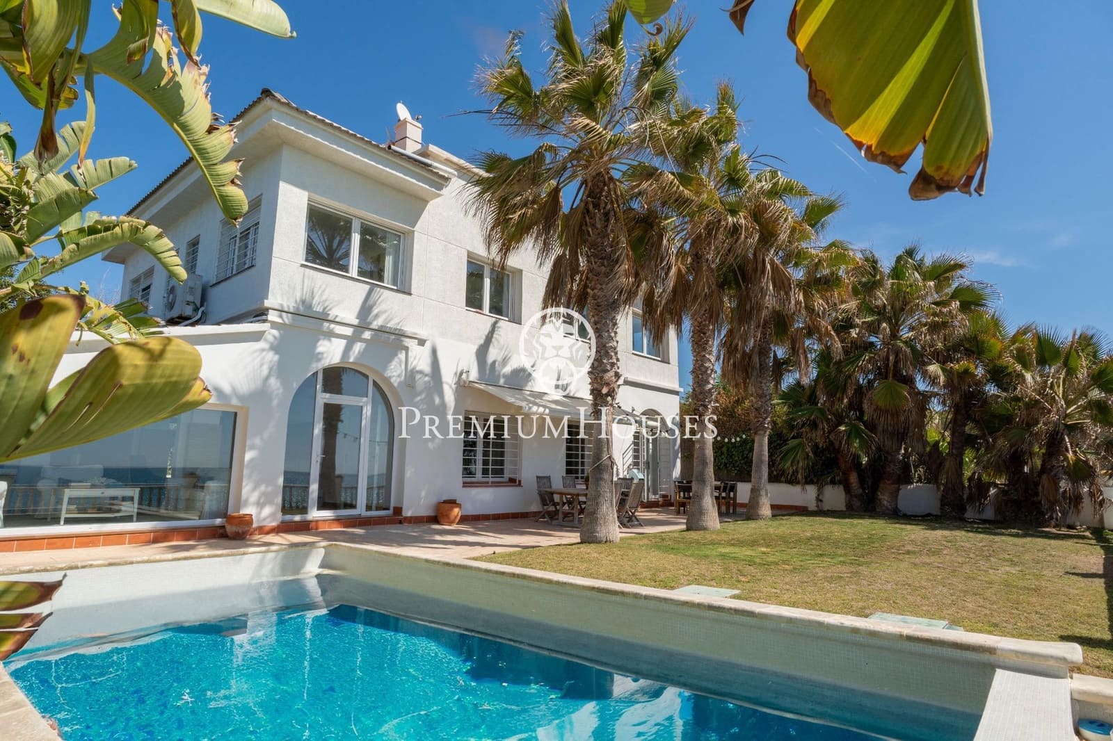 5 soveværelse Villa til salg i Vilanova i la Geltru med swimmingpool - € 3.900.000 (Ref: 8229363)