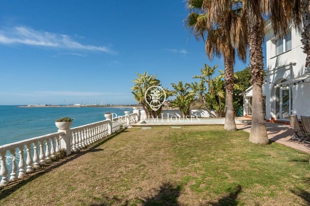 5 bedroom Villa for sale in Vilanova i la Geltrú with pool - € 3,900,000 (Ref: 8229363)