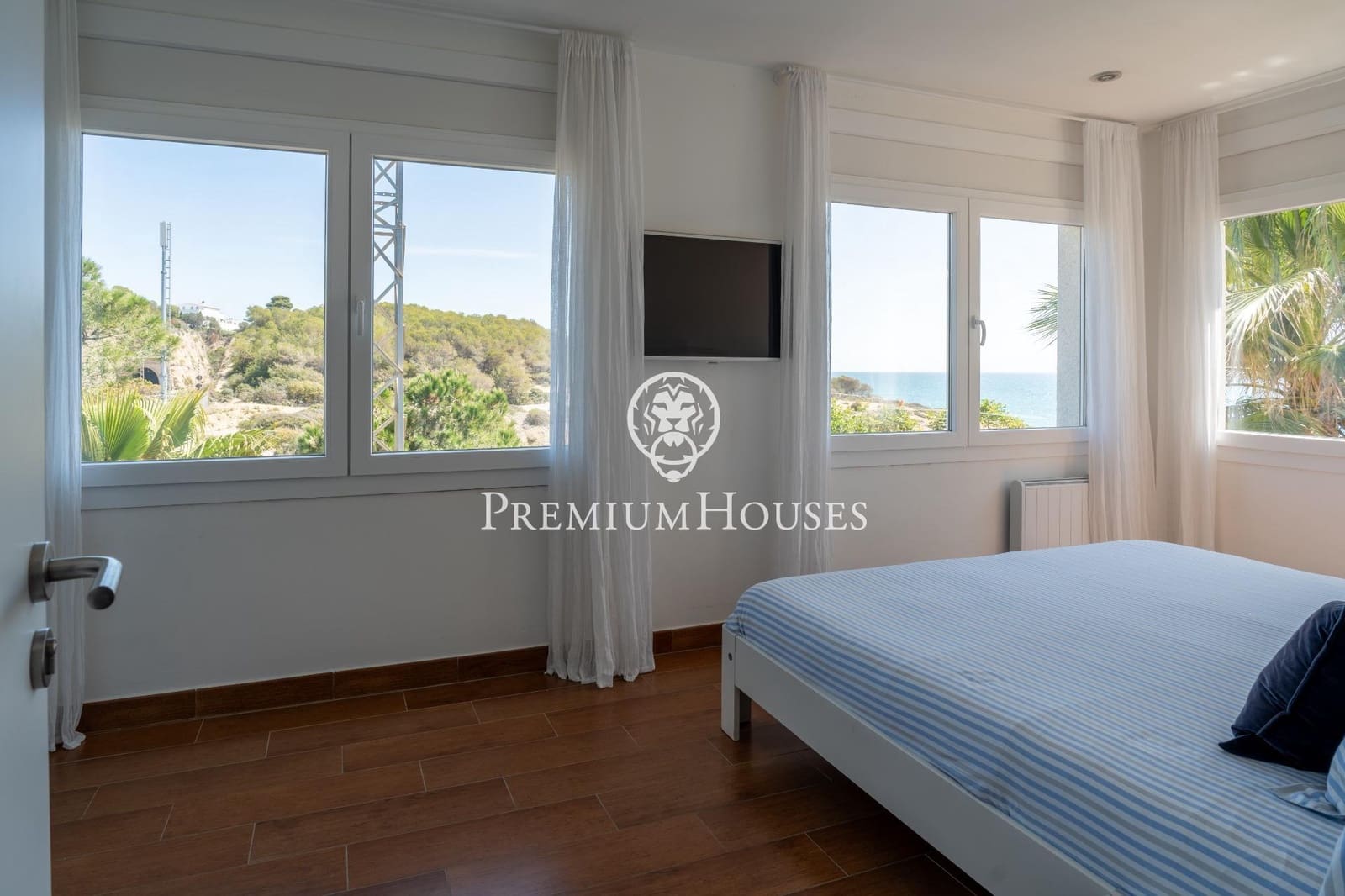 5 soveværelse Villa til salg i Vilanova i la Geltru med swimmingpool - € 3.900.000 (Ref: 8229363)