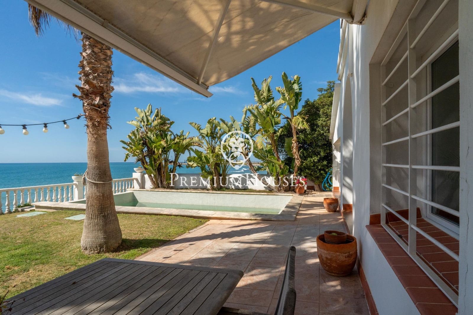 5 soveværelse Villa til salg i Vilanova i la Geltru med swimmingpool - € 3.900.000 (Ref: 8229363)