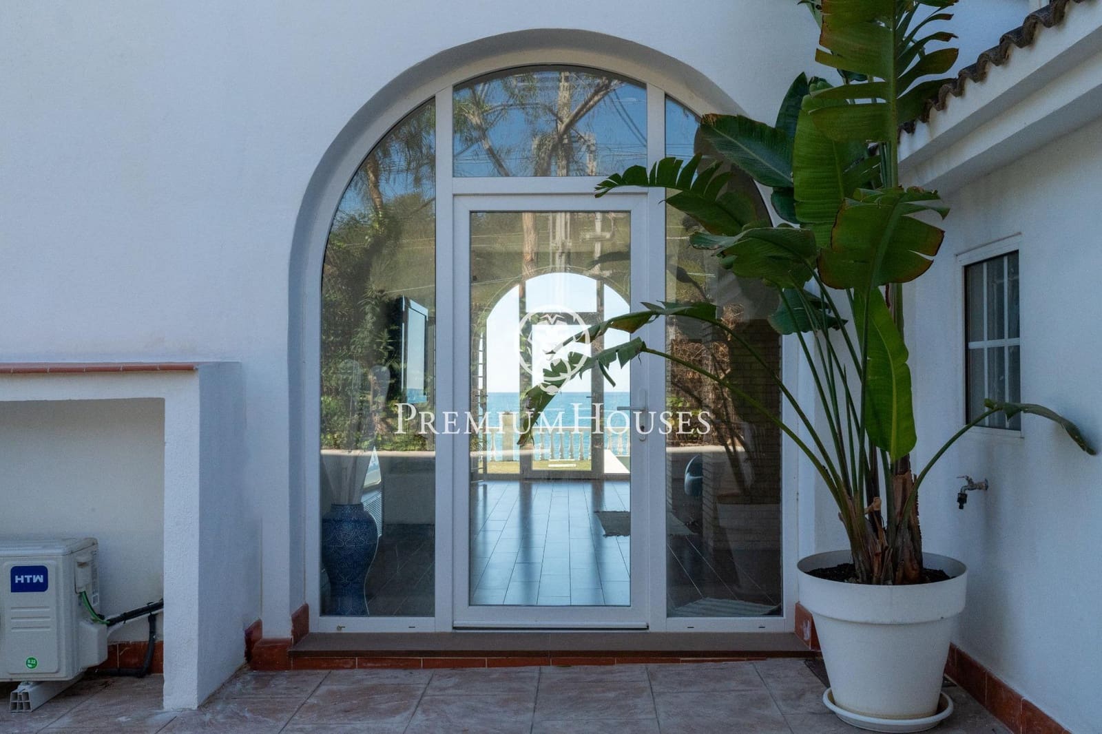 5 soveværelse Villa til salg i Vilanova i la Geltru med swimmingpool - € 3.900.000 (Ref: 8229363)