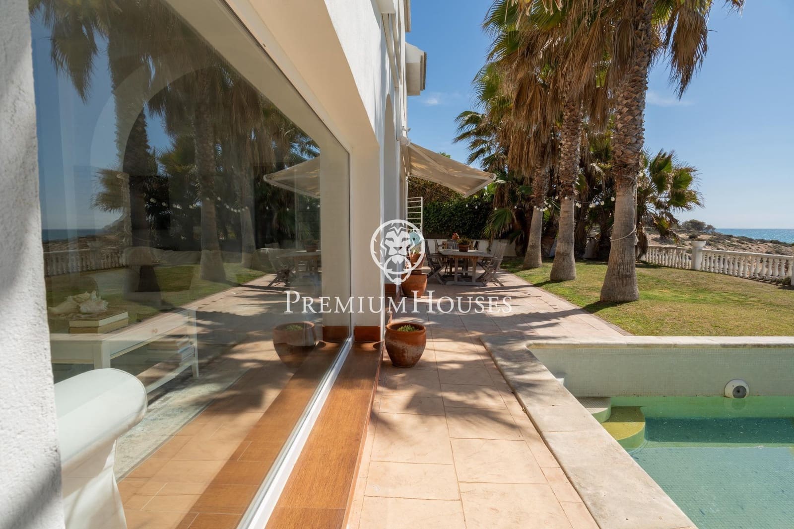 5 soveværelse Villa til salg i Vilanova i la Geltru med swimmingpool - € 3.900.000 (Ref: 8229363)