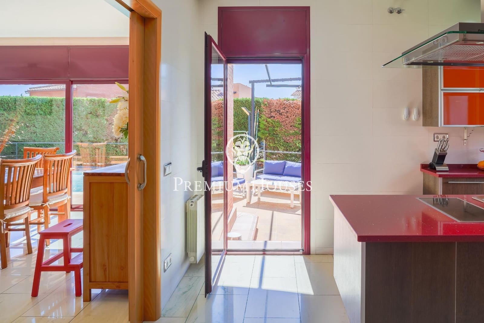 6 soveværelse Villa til salg i Vilanova i la Geltru med swimmingpool - € 1.500.000 (Ref: 8250415)