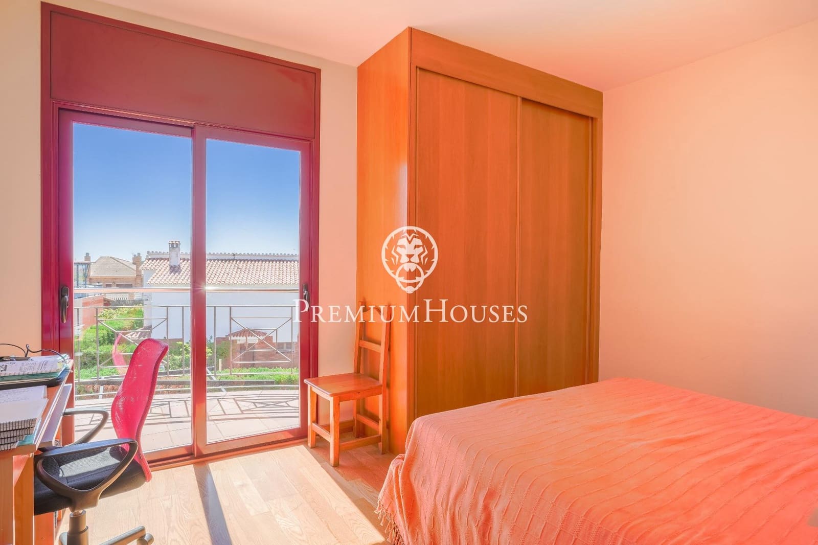 6 soveværelse Villa til salg i Vilanova i la Geltru med swimmingpool - € 1.500.000 (Ref: 8250415)