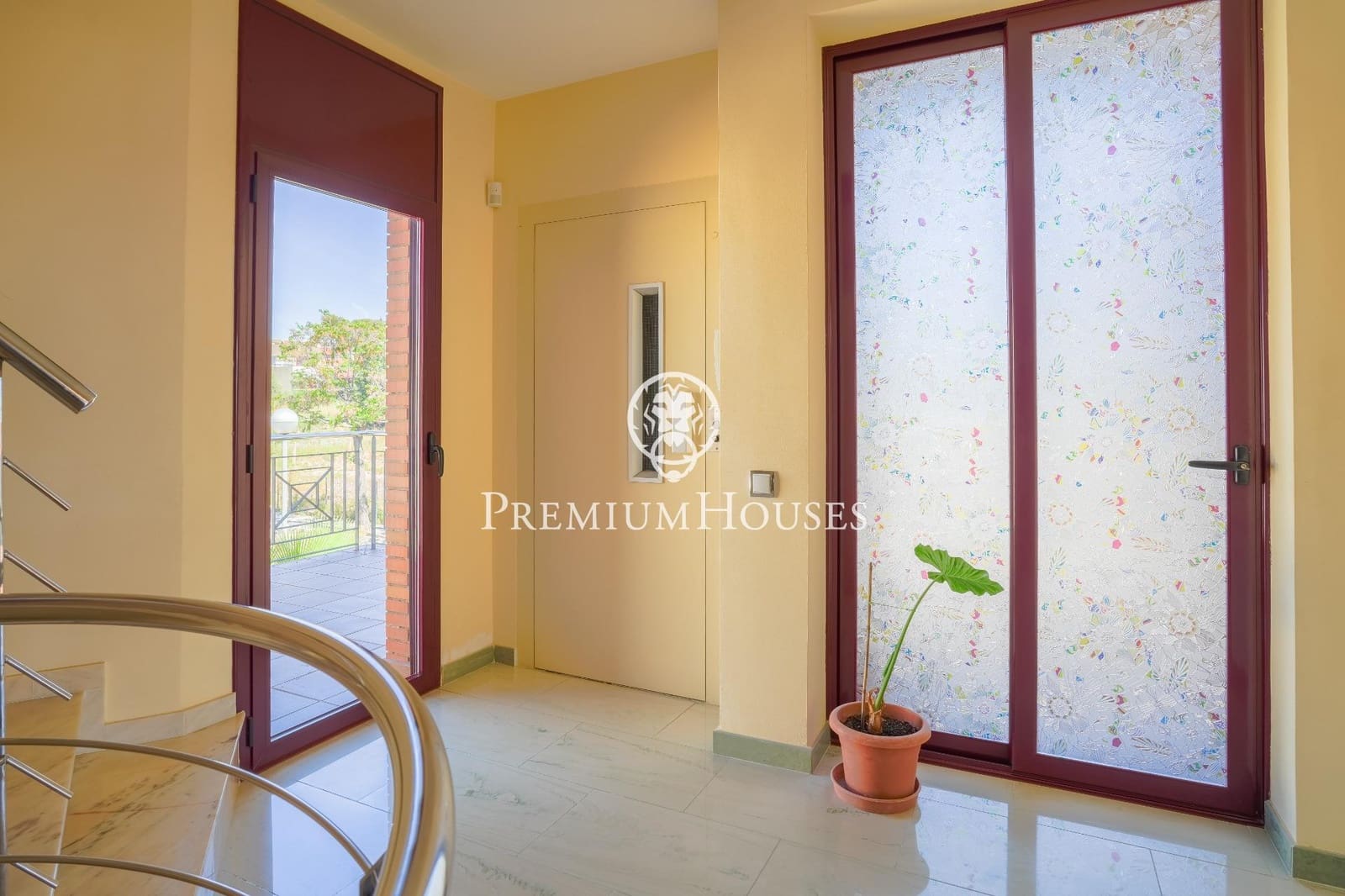 6 soveværelse Villa til salg i Vilanova i la Geltru med swimmingpool - € 1.500.000 (Ref: 8250415)