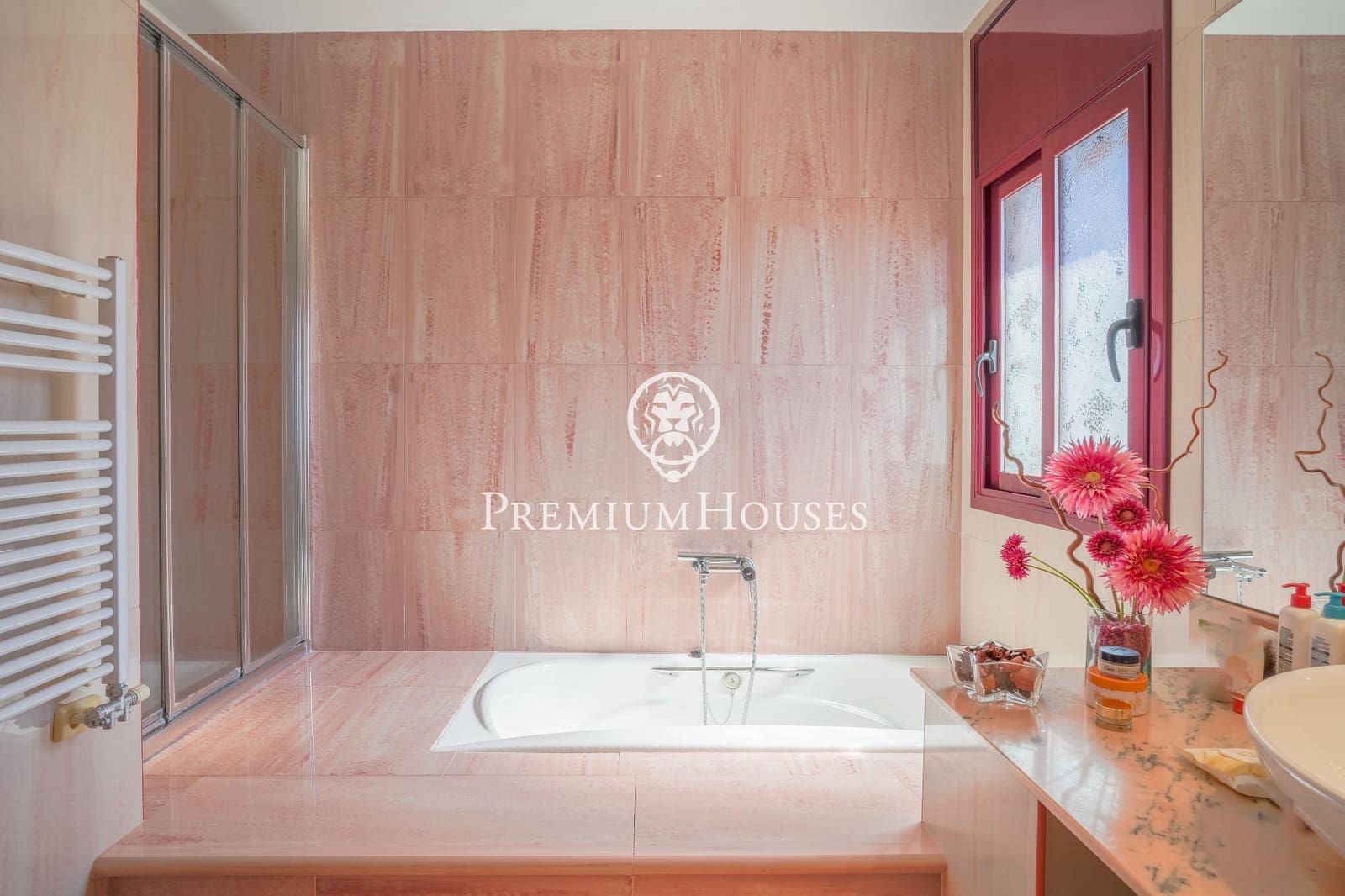 6 soveværelse Villa til salg i Vilanova i la Geltru med swimmingpool - € 1.500.000 (Ref: 8250415)