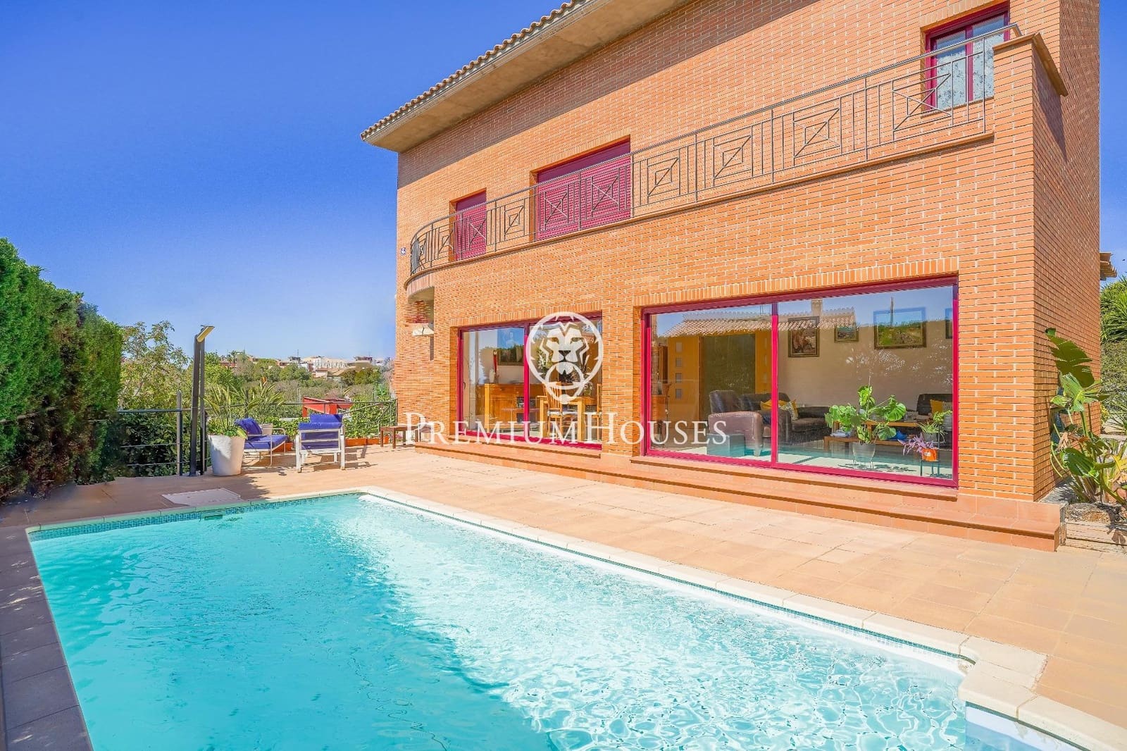 6 soveværelse Villa til salg i Vilanova i la Geltru med swimmingpool - € 1.500.000 (Ref: 8250415)