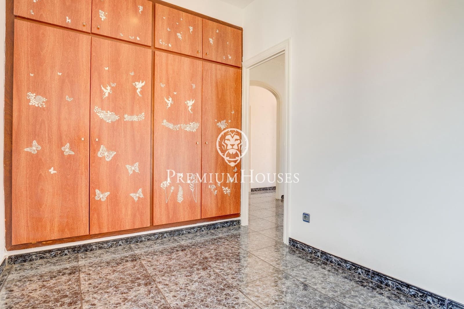 5 bedroom Villa for sale in Vilanova i la Geltru with pool garage - € 690,000 (Ref: 8314243)