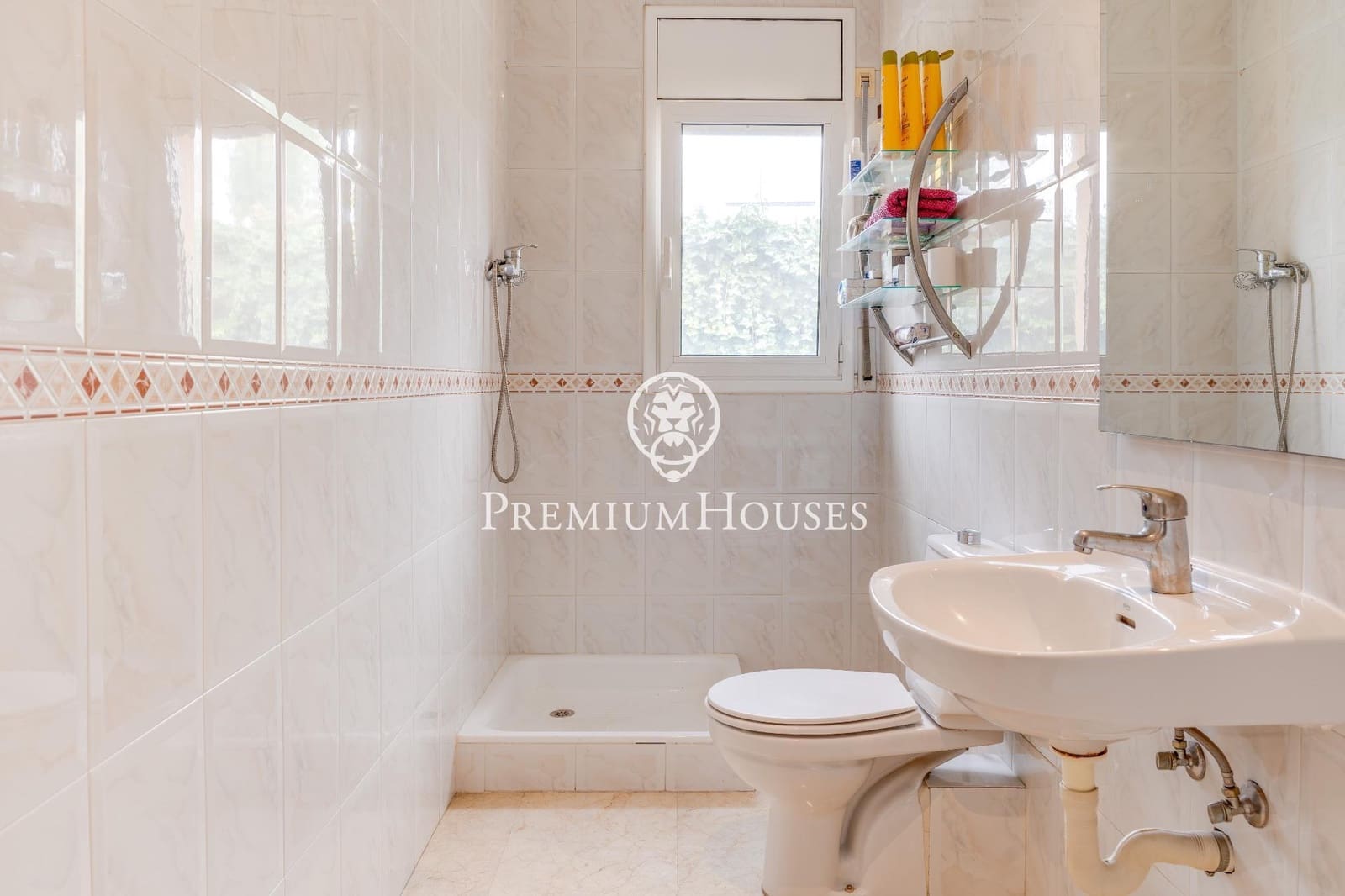 5 bedroom Villa for sale in Vilanova i la Geltru with pool garage - € 690,000 (Ref: 8314243)