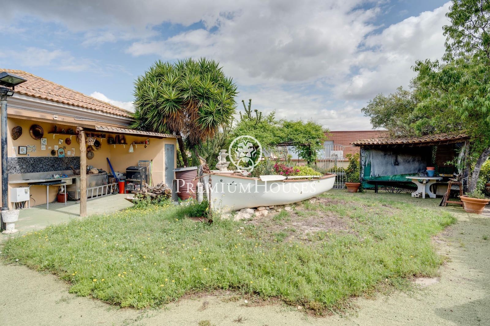 5 bedroom Villa for sale in Vilanova i la Geltru with pool garage - € 690,000 (Ref: 8314243)