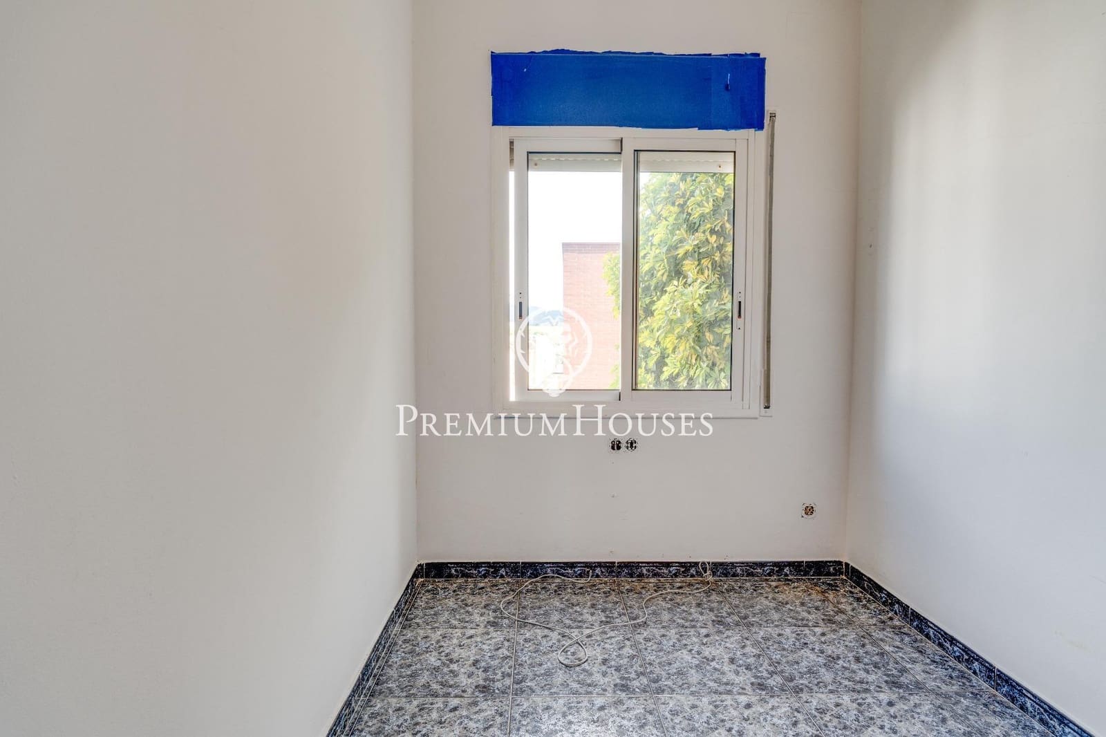 5 bedroom Villa for sale in Vilanova i la Geltru with pool garage - € 690,000 (Ref: 8314243)