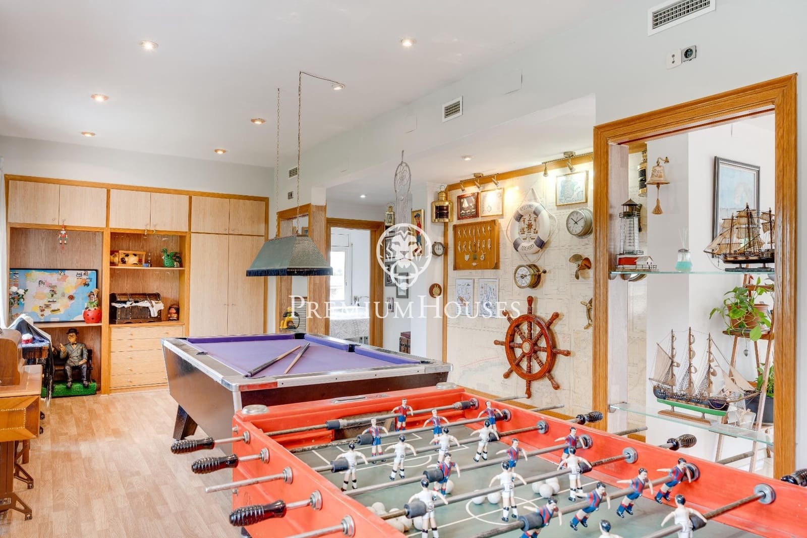 5 bedroom Villa for sale in Vilanova i la Geltru with pool garage - € 690,000 (Ref: 8314243)