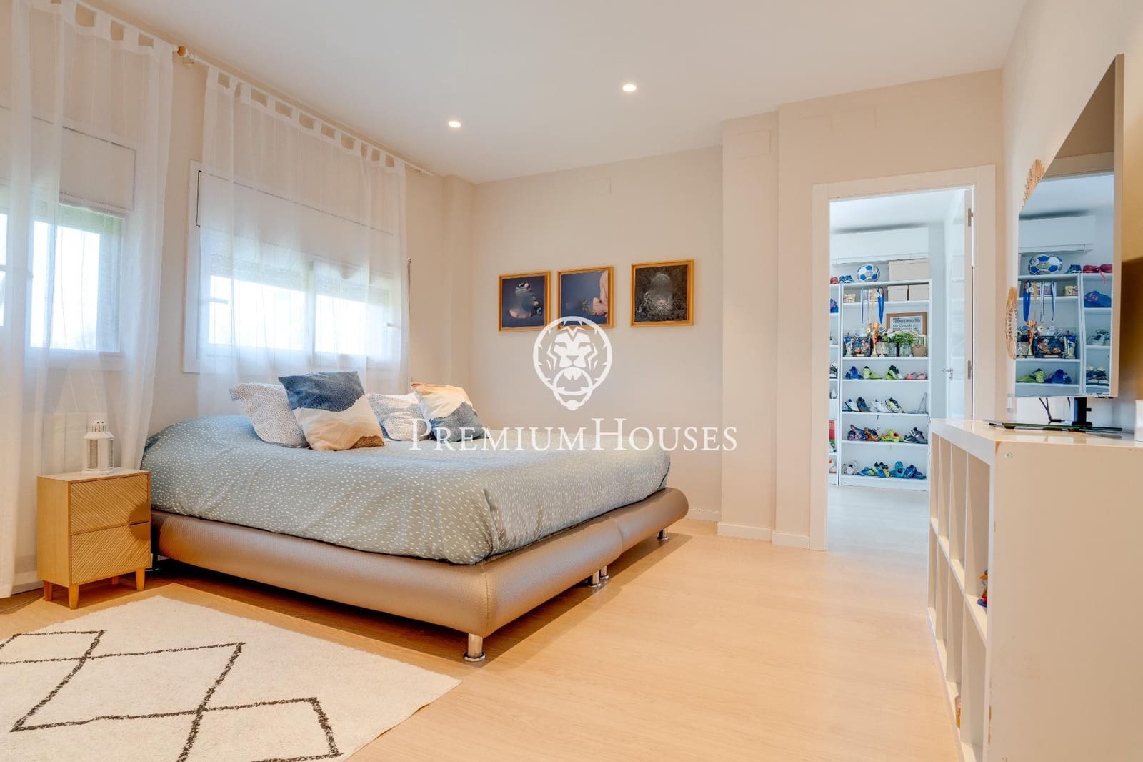 4 bedroom Villa for sale in Vilanova i la Geltru with pool garage - € 879,000 (Ref: 8354165)