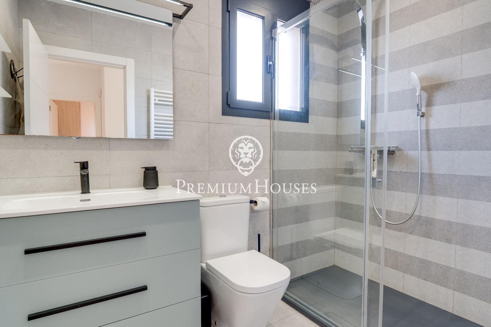 4 bedroom Villa for sale in Vilanova i la Geltru with pool garage - € 879,000 (Ref: 8354165)