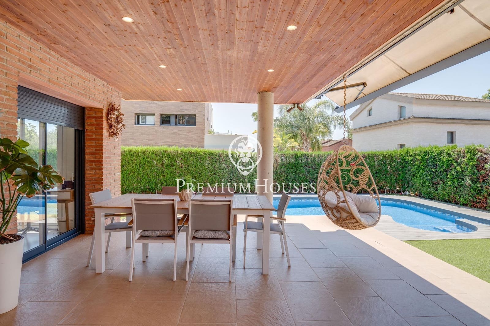 4 bedroom Villa for sale in Vilanova i la Geltru with pool garage - € 879,000 (Ref: 8354165)