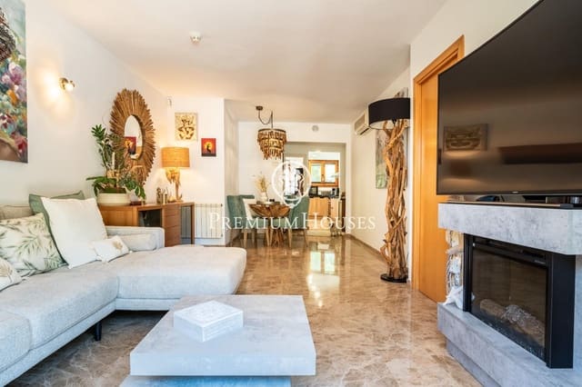 4 bedroom Apartment for rent in Sitges with garage - € 2,200 (Ref: 8396788)