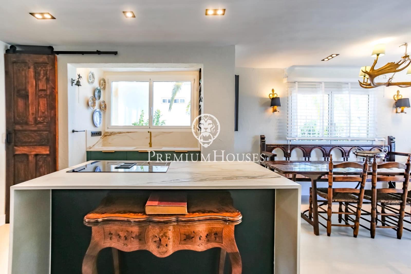 3 soveværelse Lejlighed til leje i Sitges med swimmingpool - € 2.500 (Ref: 8450093)