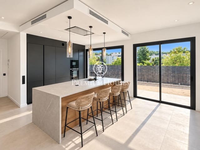 5 soverom Villa til salgs i Sant Pere de Ribes med svømmebasseng garasje - € 1 185 000 (Ref: 8452119)