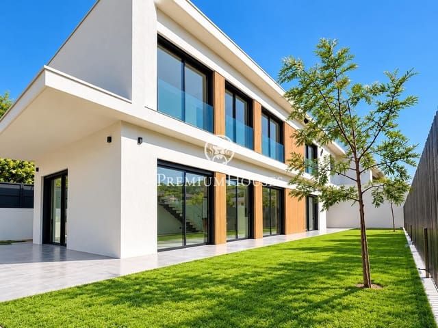 5 soverom Villa til salgs i Sant Pere de Ribes med svømmebasseng garasje - € 1 185 000 (Ref: 8452119)