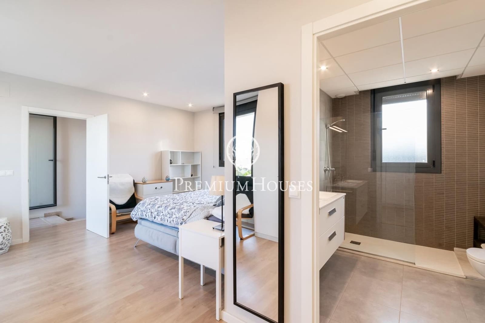 5 chambre Penthouse à vendre à Sitges avec piscine - 1 450 000 € (Ref: 8455778)