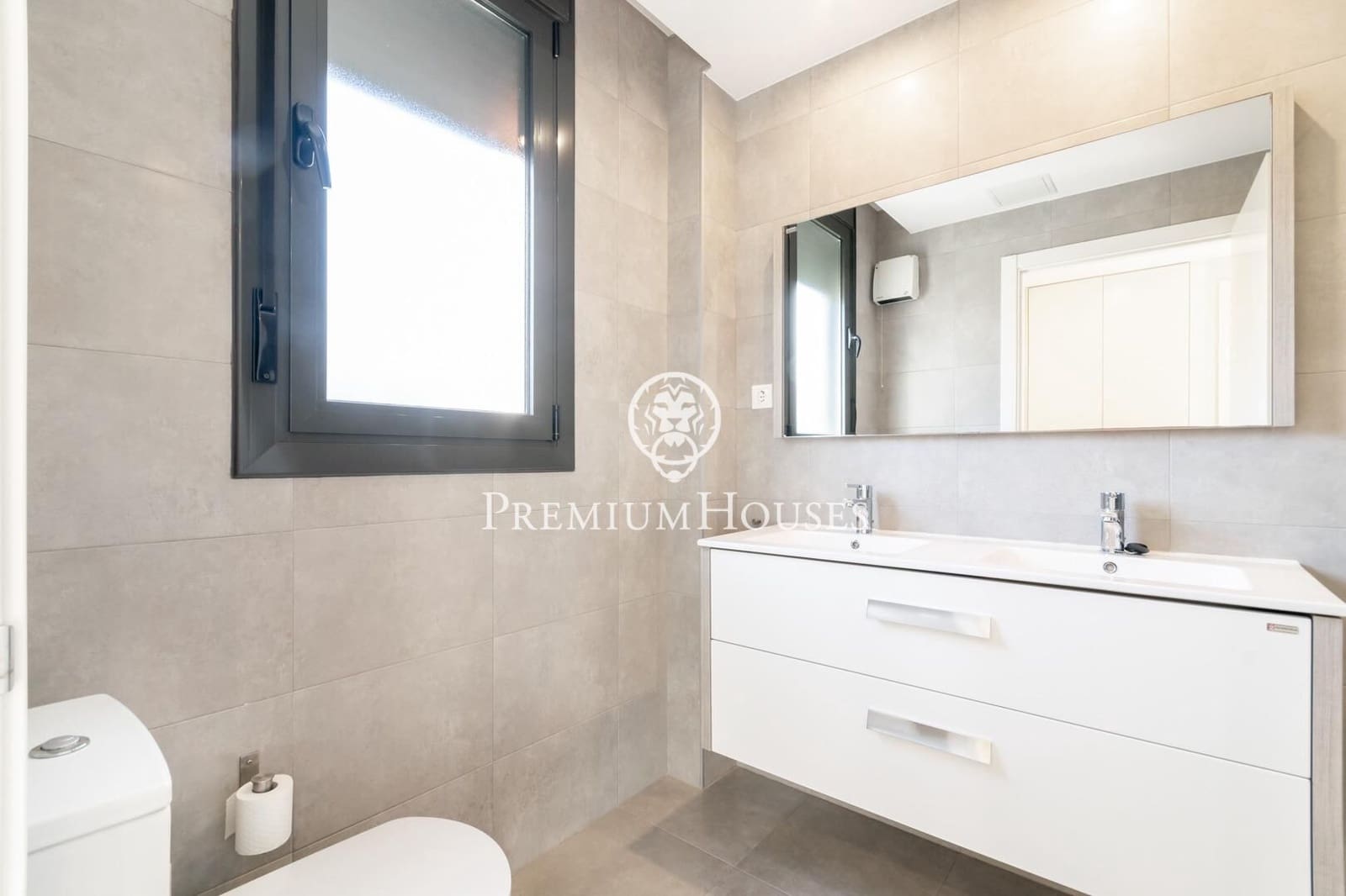 5 chambre Penthouse à vendre à Sitges avec piscine - 1 450 000 € (Ref: 8455778)